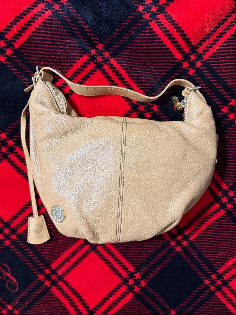 Vince Camuto Beige Pebbled Leather Hobo Shoulder Bag | Slouchy Crescent Purse